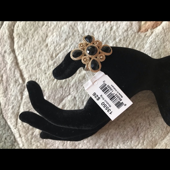 NWT adjustable glass ring - Picture 5 of 6